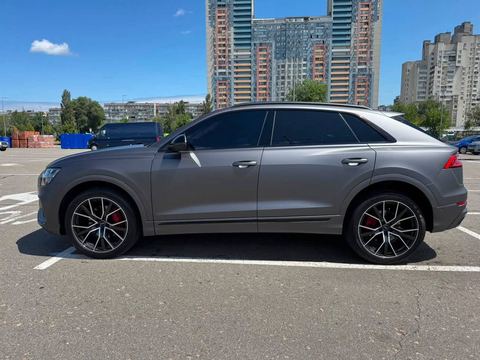 Audi Q8
