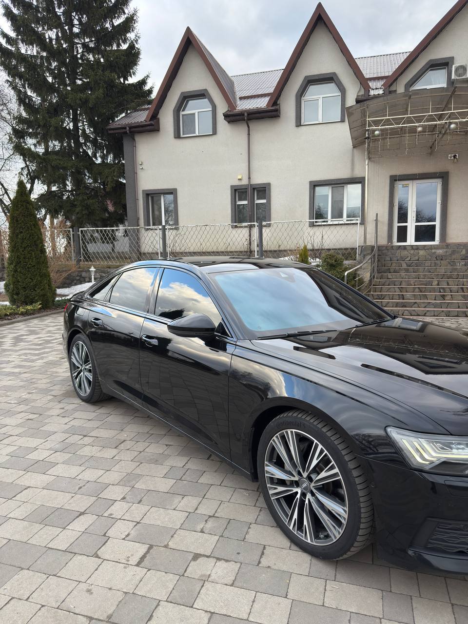 Audi A6 — фото 1