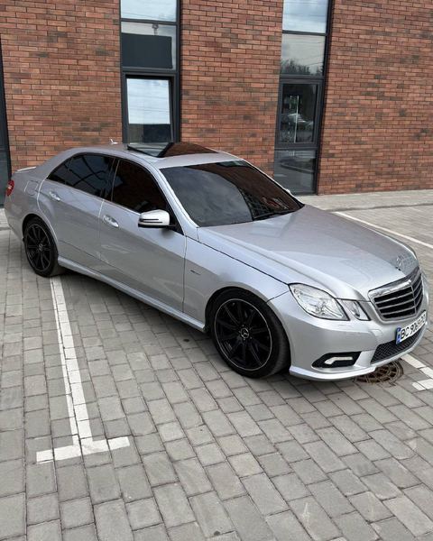 Mercedes-Benz E350 Bluetec
