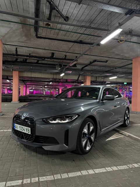BMW i4