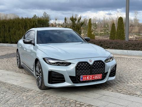 BMW M440i