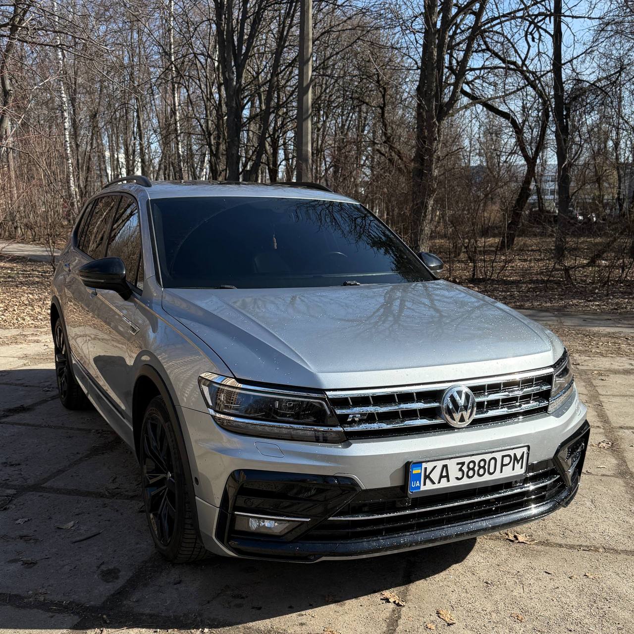 Volkswagen Tiguan — фото 1