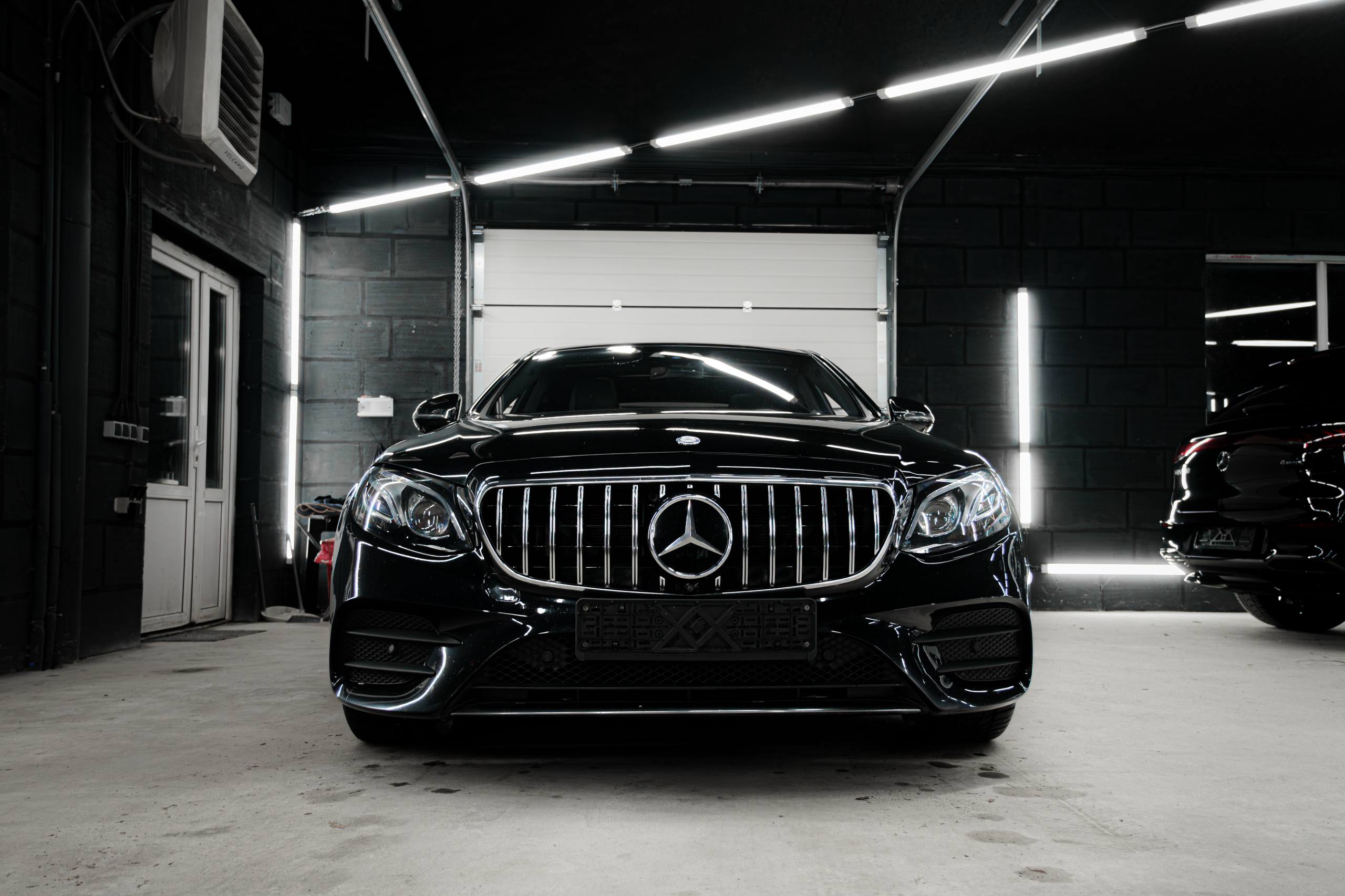 Mercedes-Benz E350d — фото 1