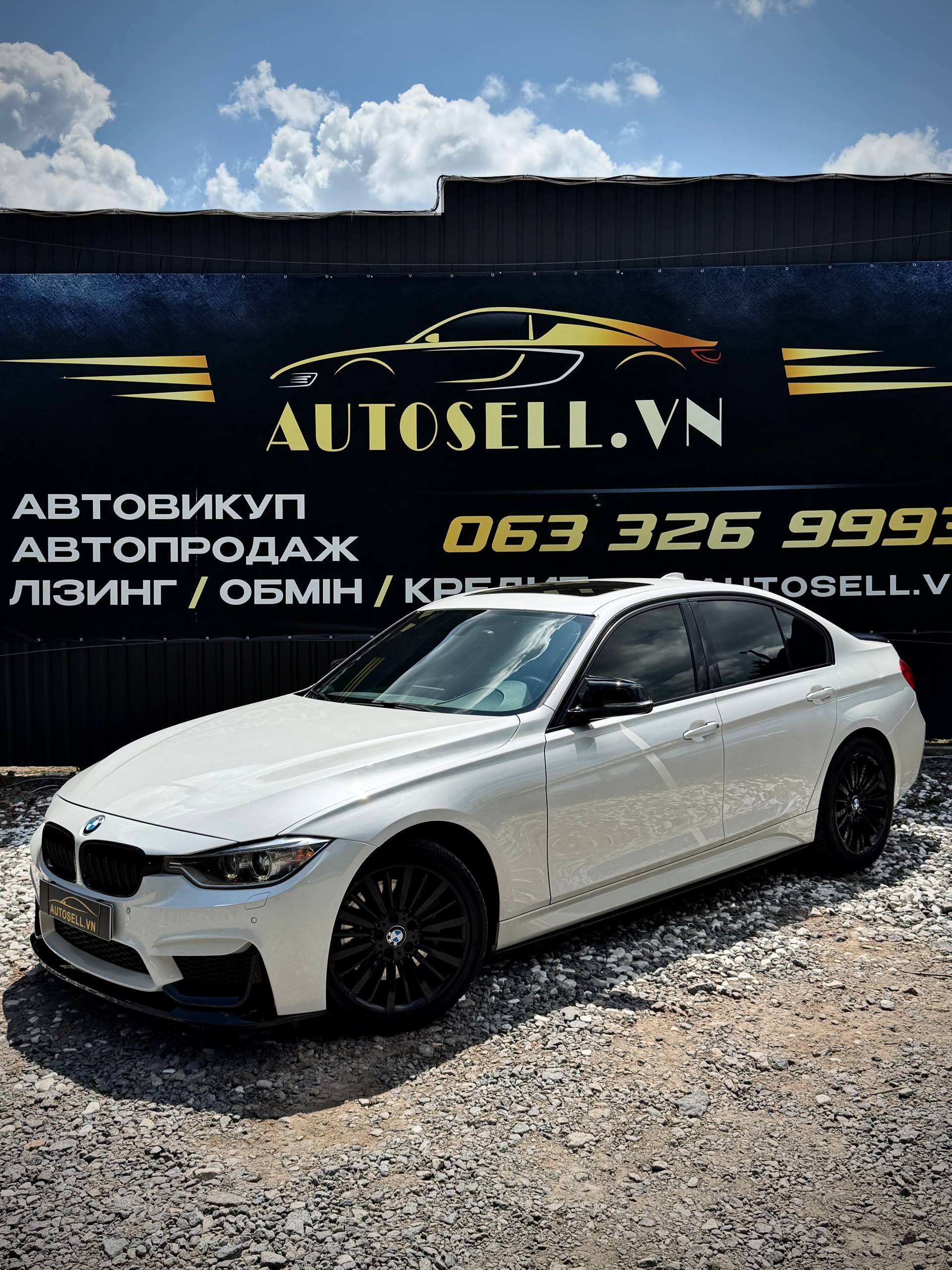 BMW F30 335i — фото 1