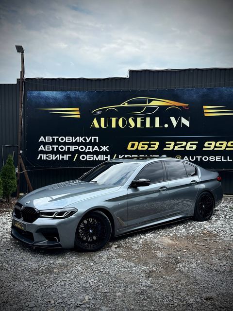 BMW G30 M550i — фото 1