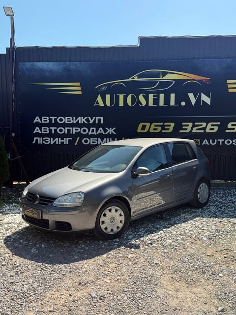 Volkswagen Golf V