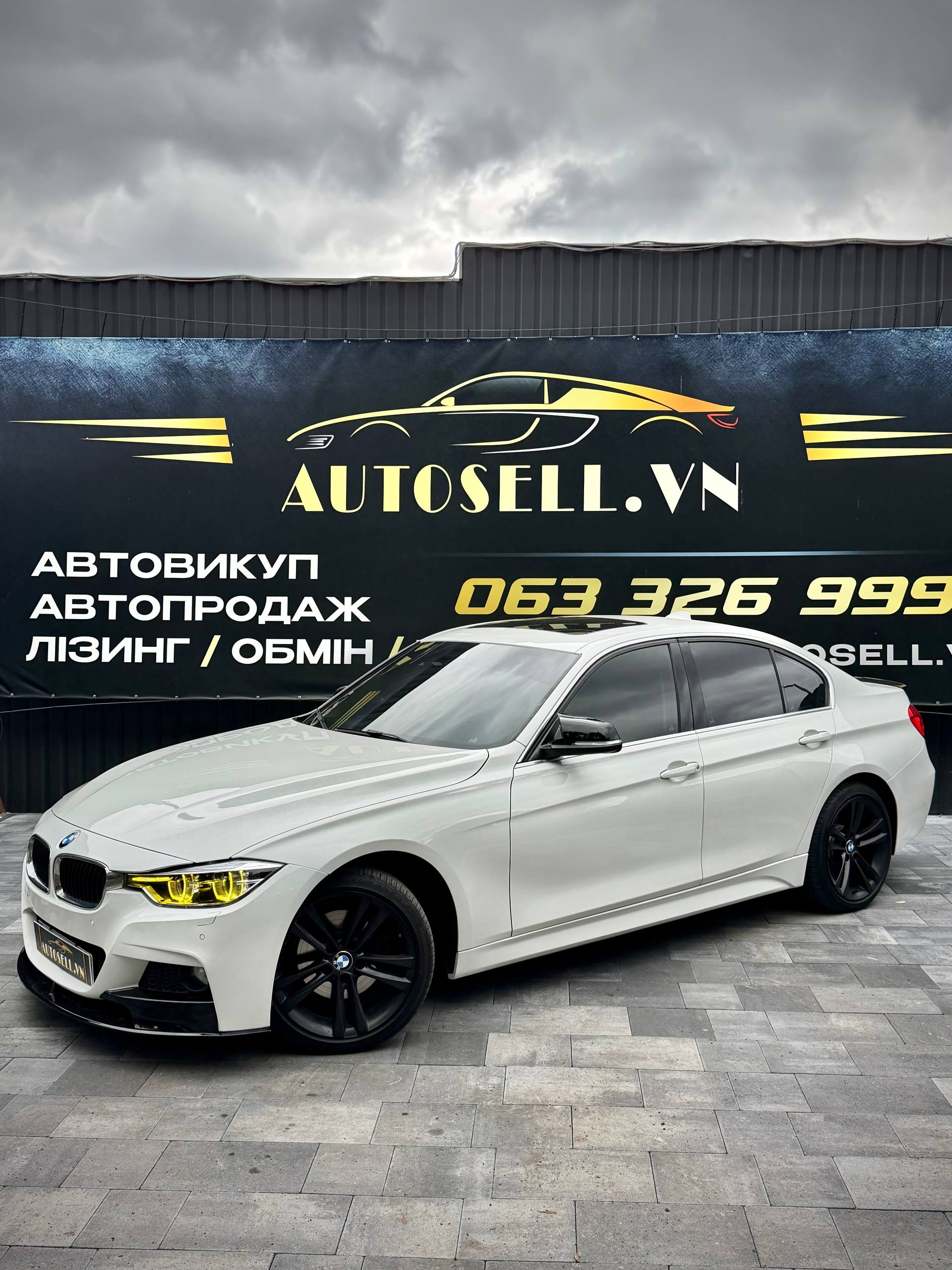 BMW F30 328i — фото 1