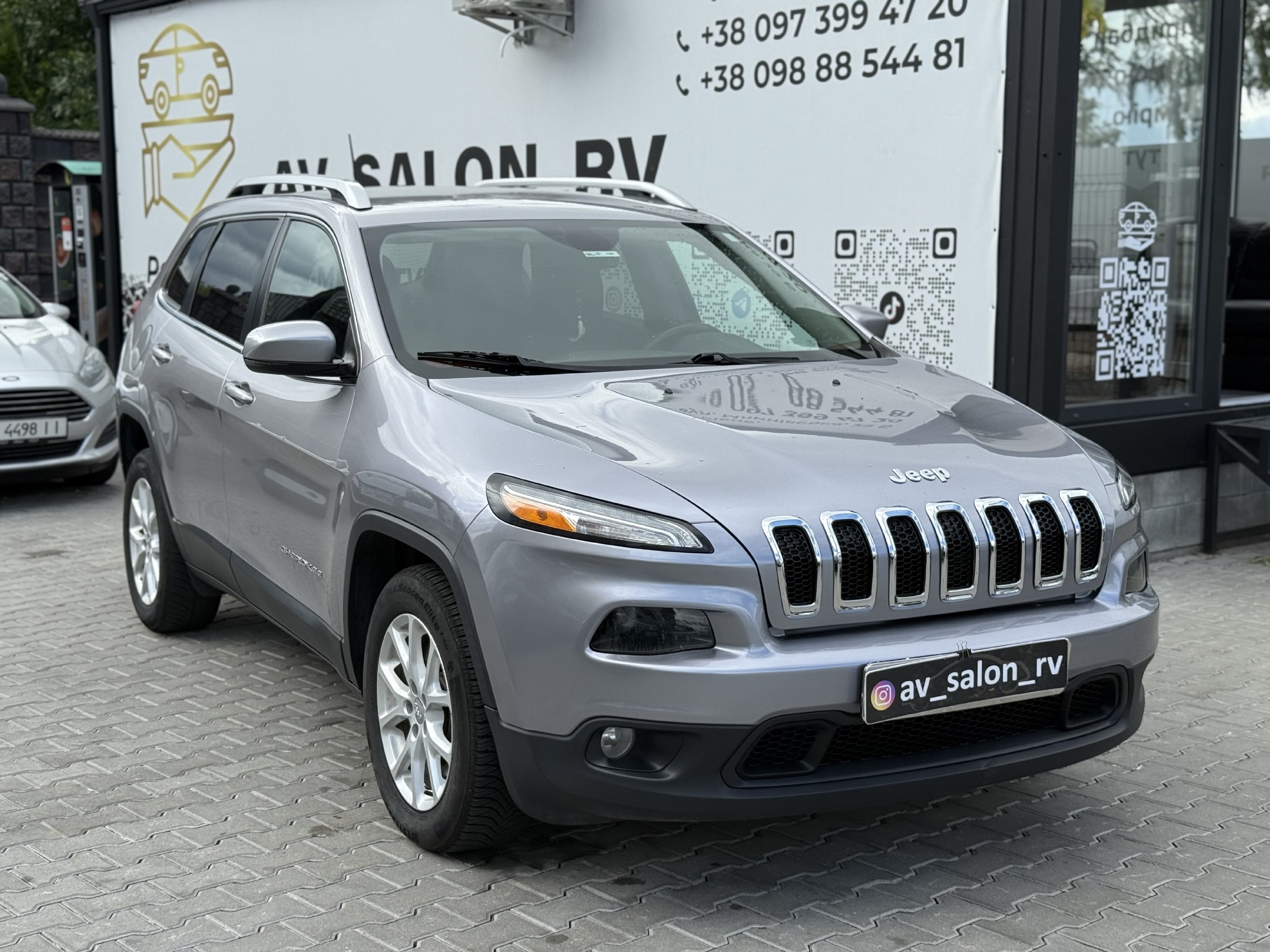 Jeep Cherokee