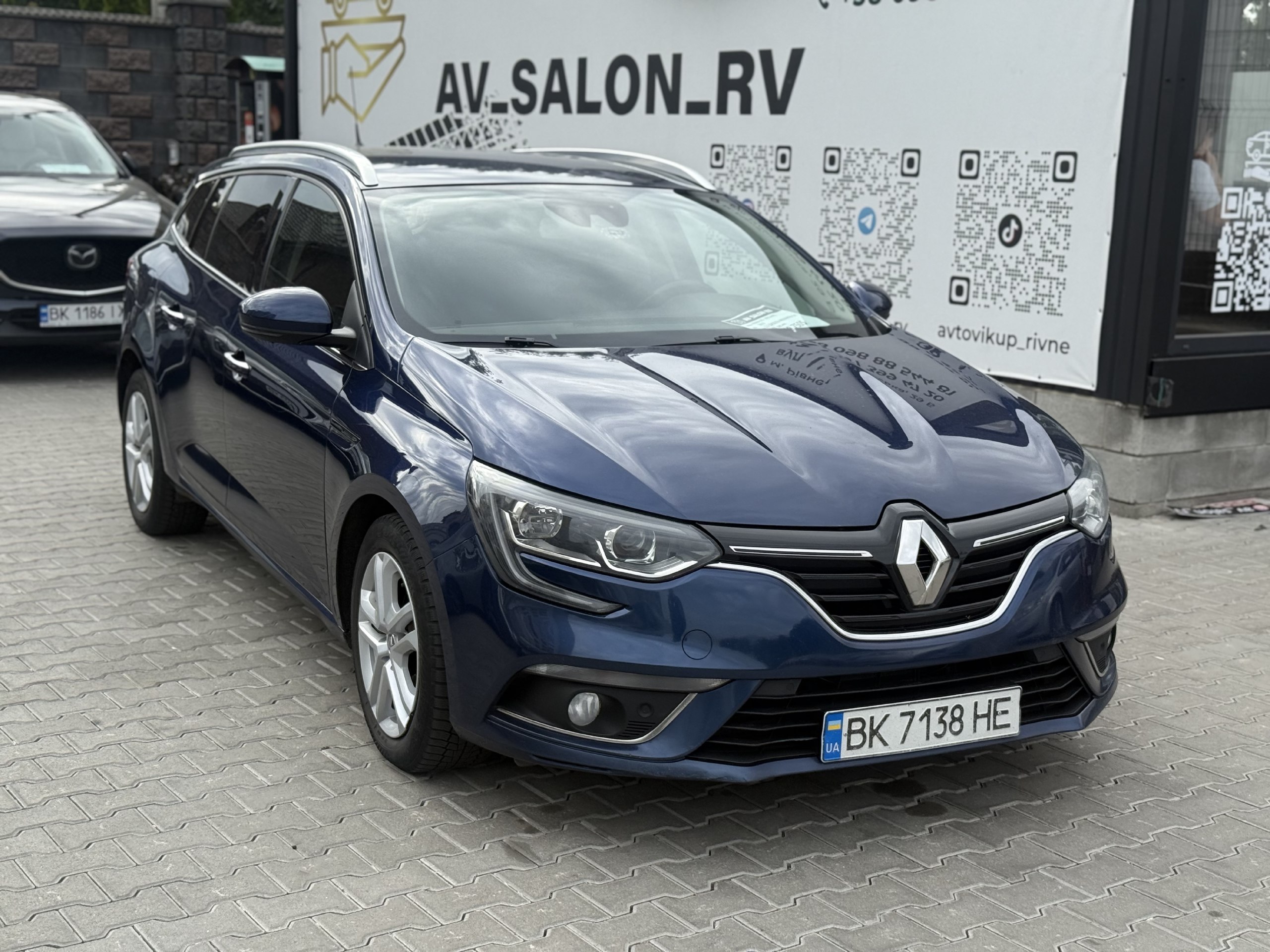 Renault Megane — фото 1
