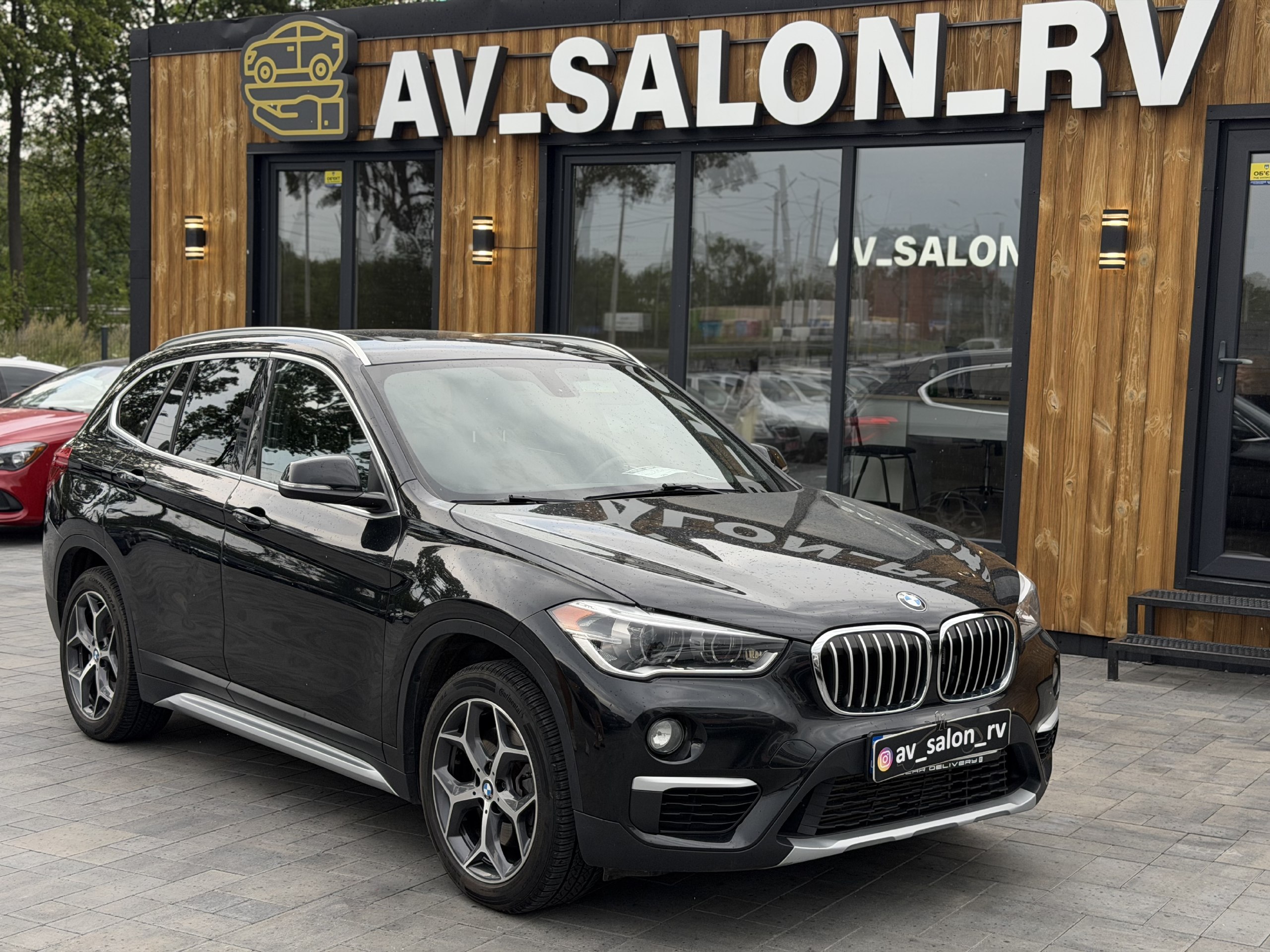 BMW X1 — фото 1