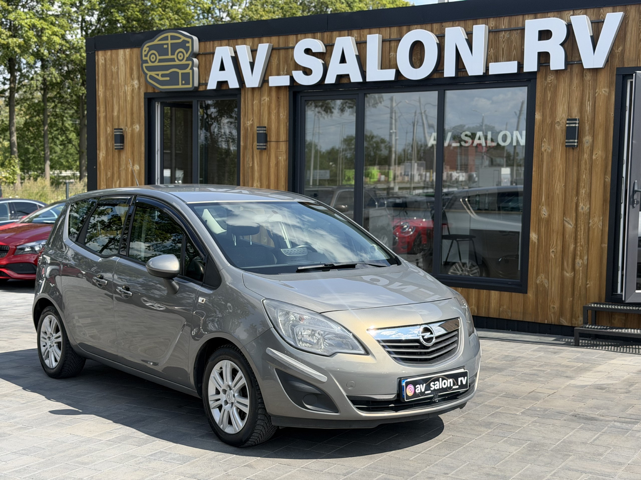 Opel Meriva — фото 1