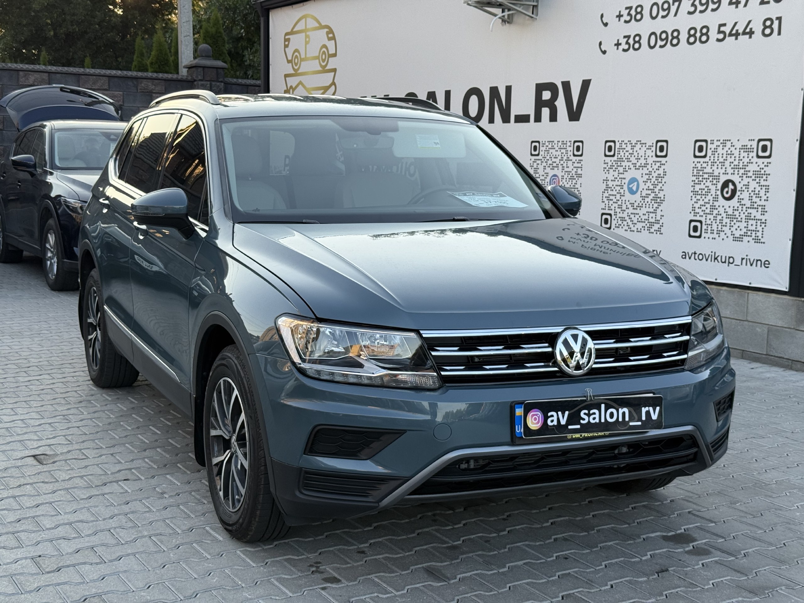 Volkswagen Tiguan — фото 1