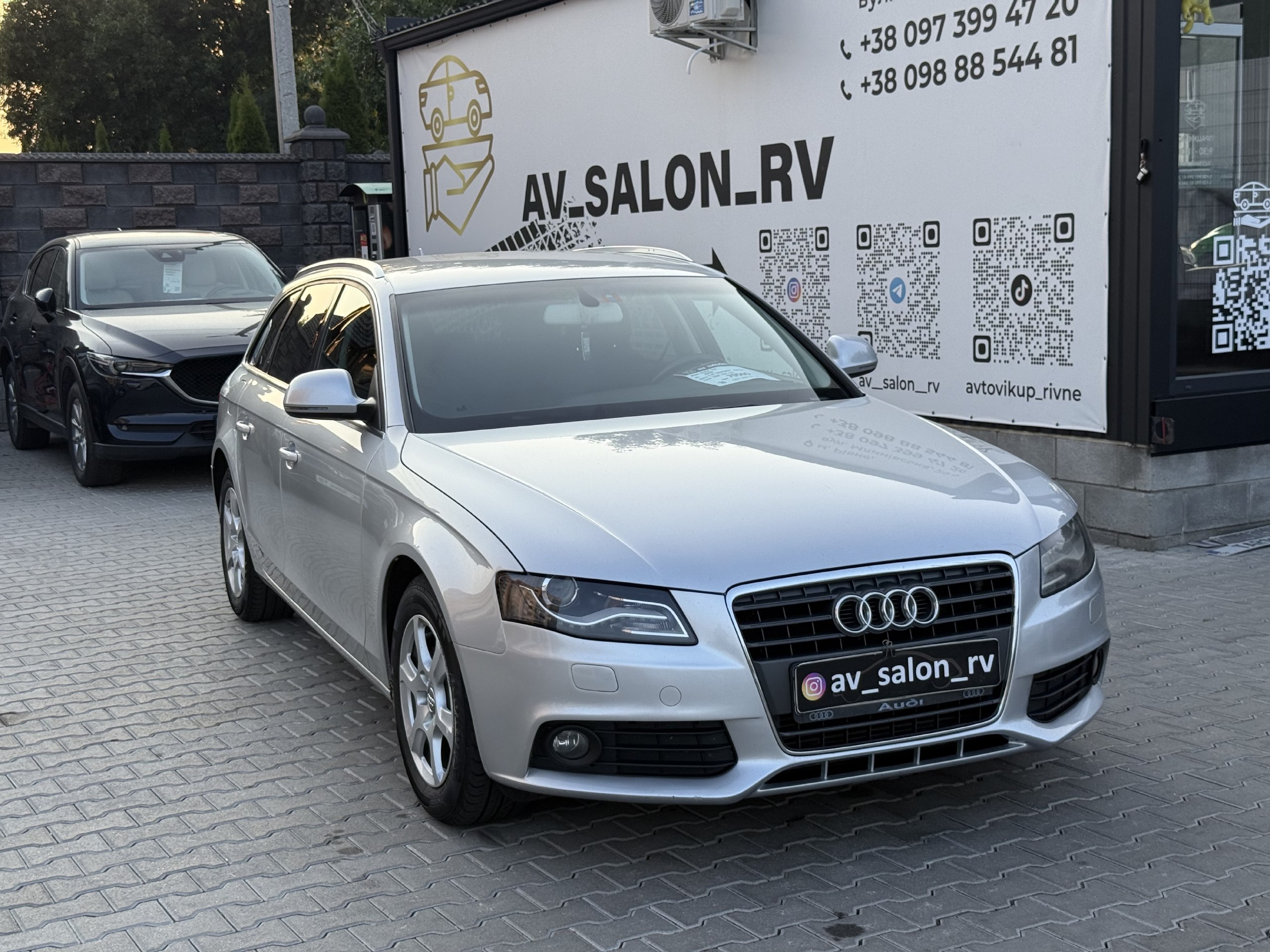 Audi A4 — фото 1
