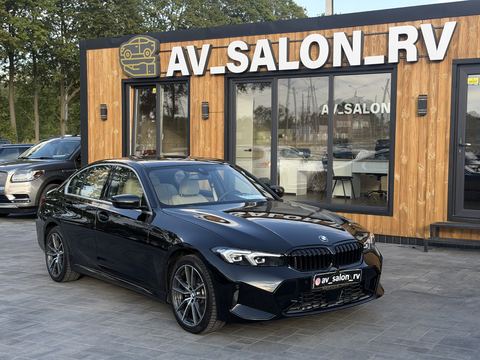 BMW 330i