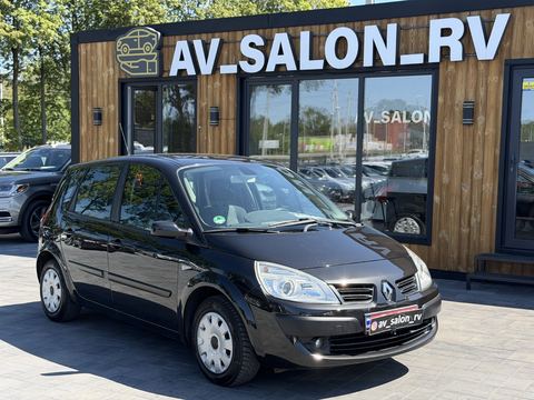 Renault Scenic — фото 1