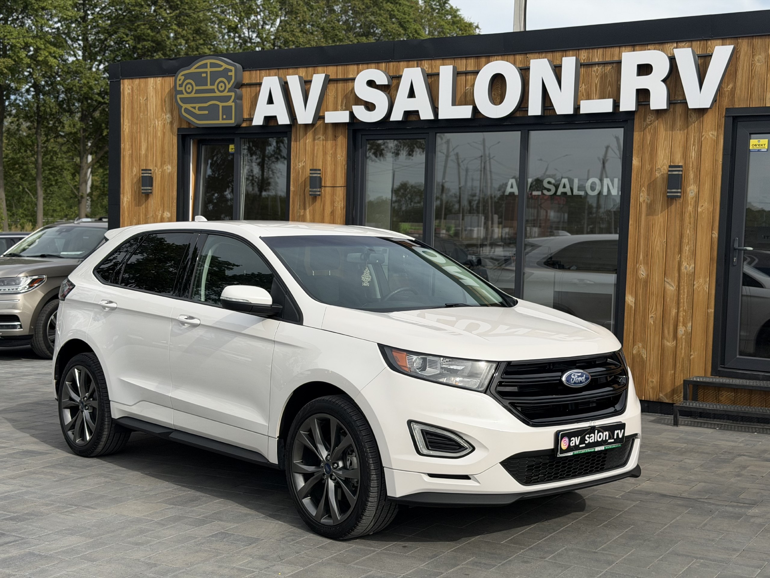Ford Edge — фото 1