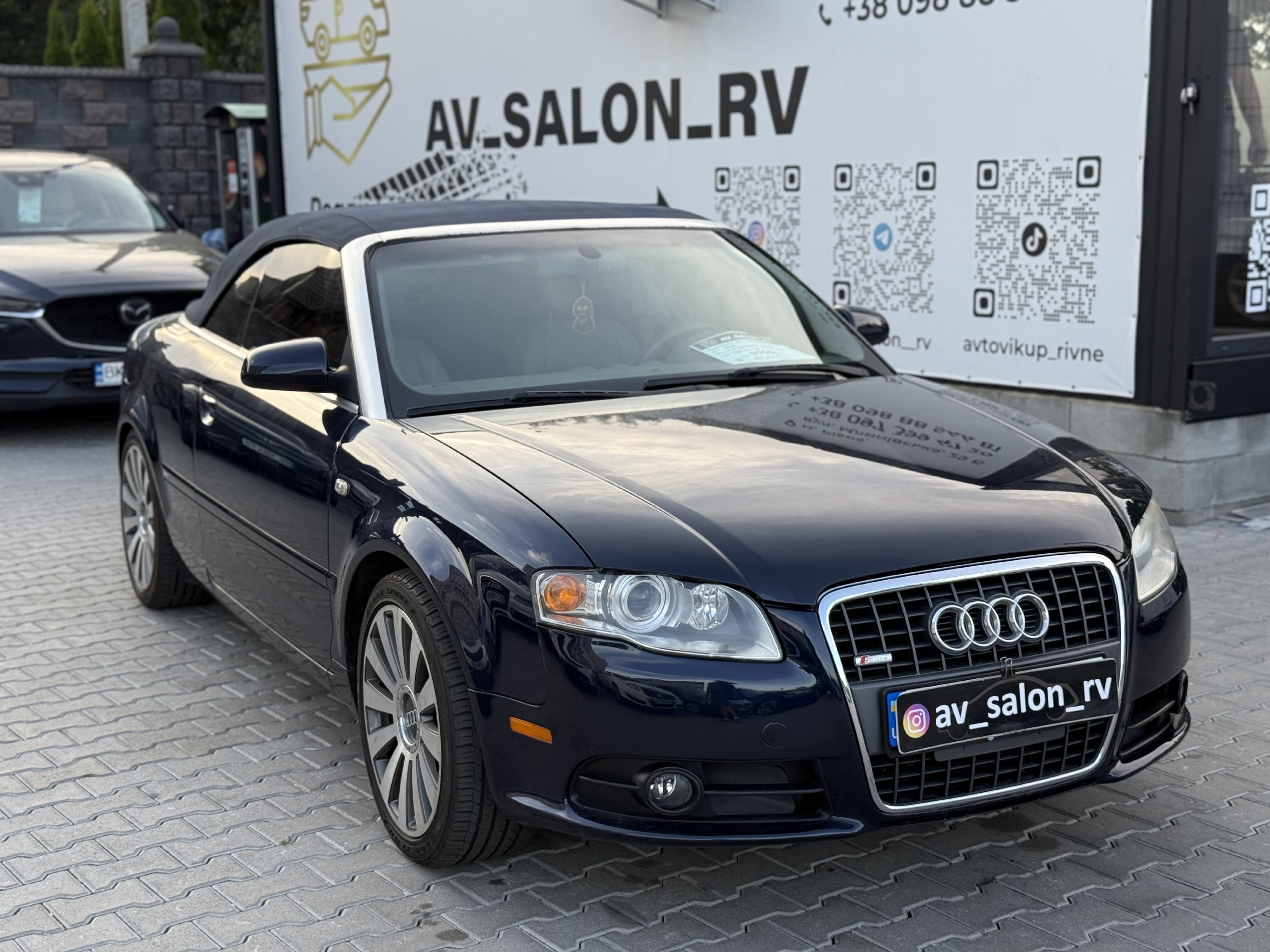 Audi A4 — фото 1