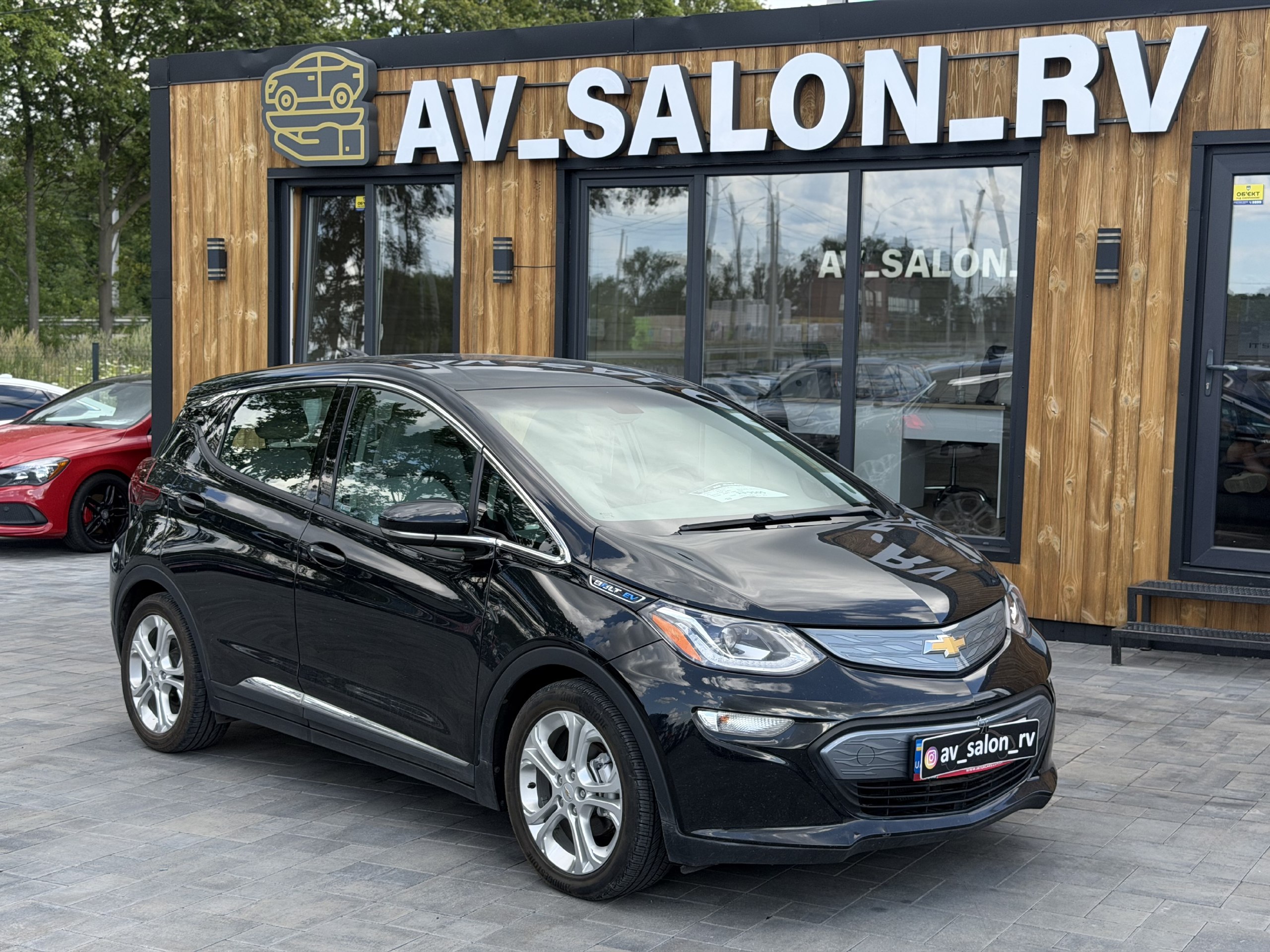 Chevrolet Bolt — фото 1