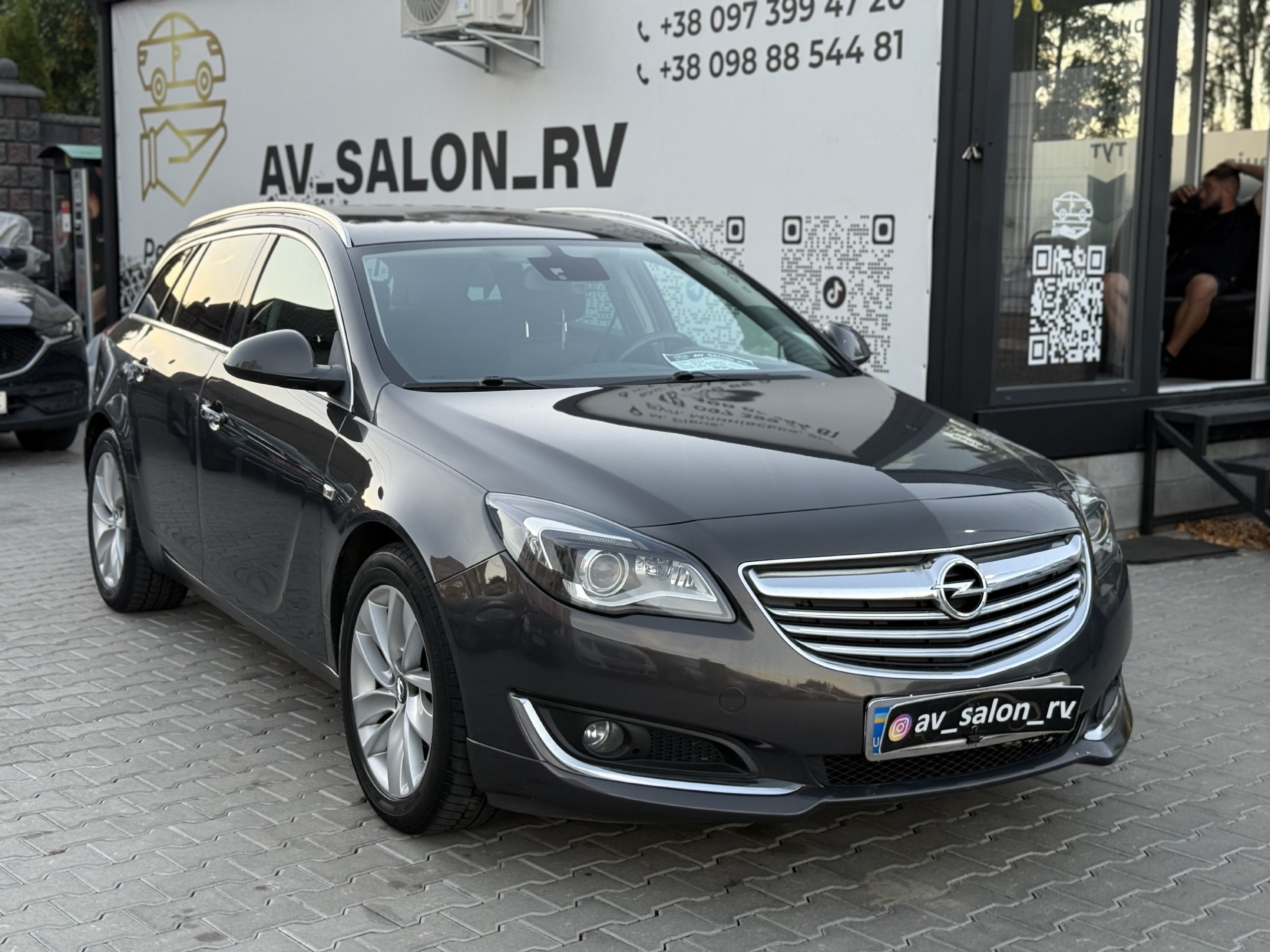 Opel Insignia — фото 1
