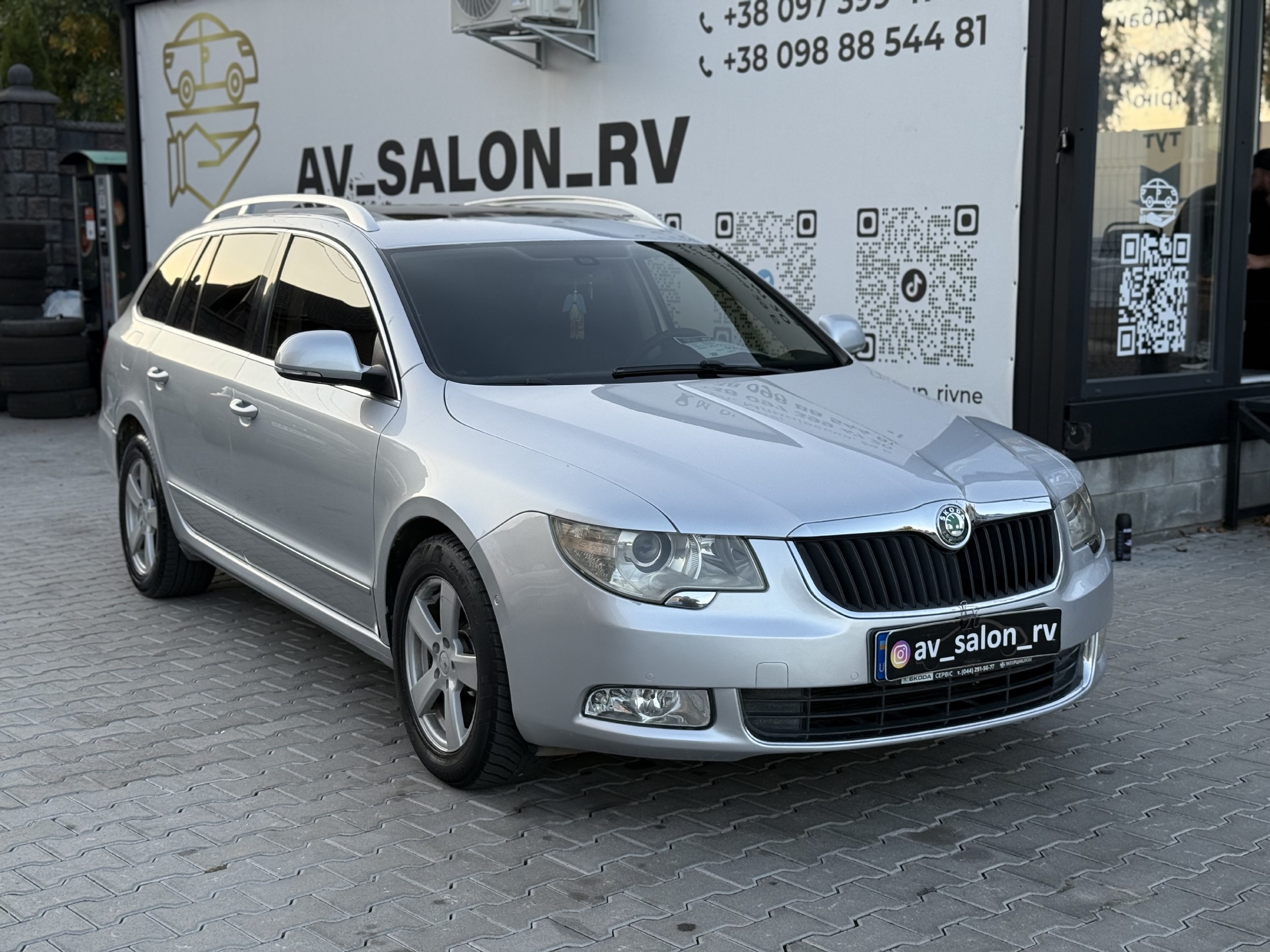 Škoda Superb — фото 1