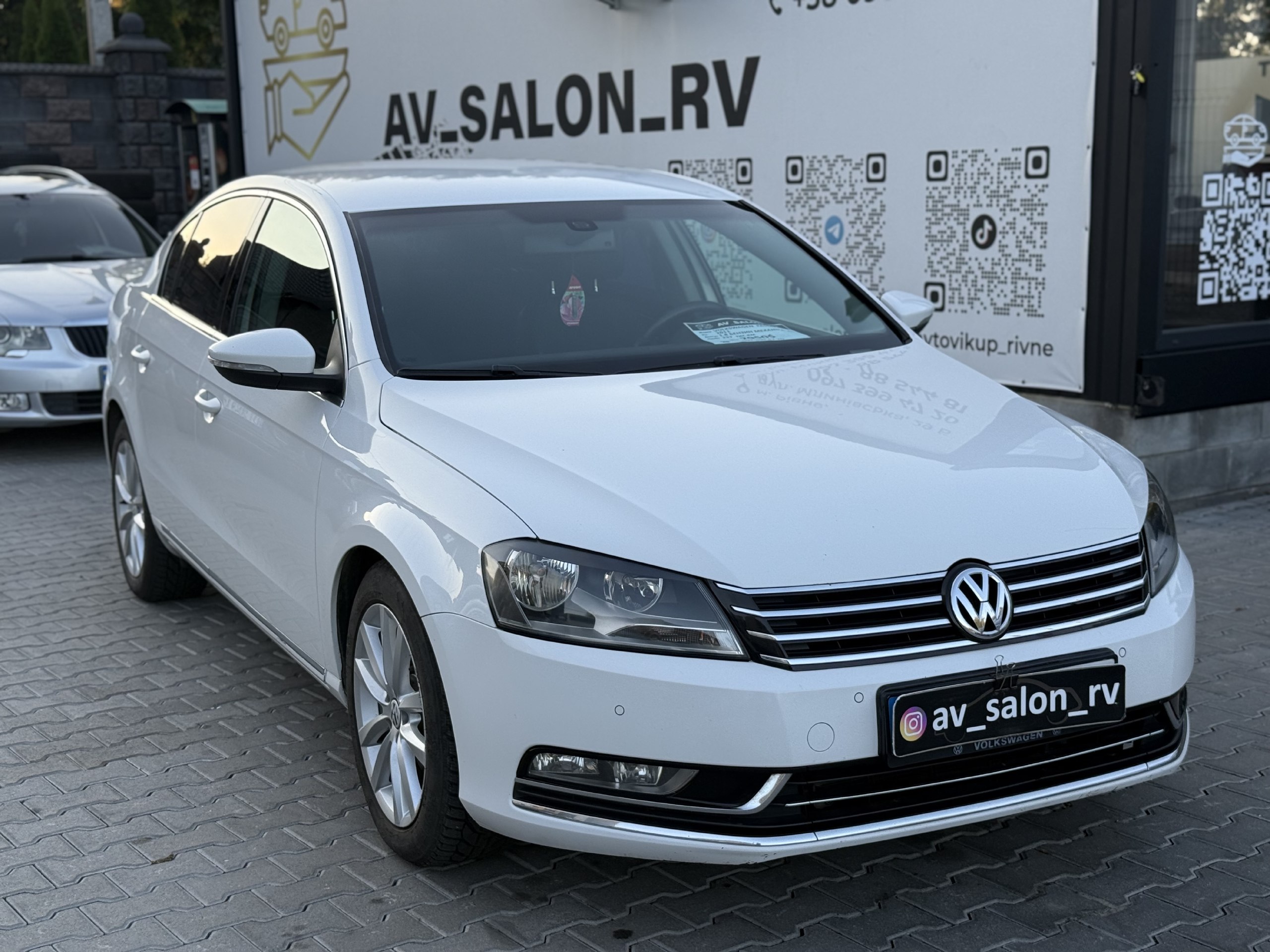 Volkswagen Passat — фото 1