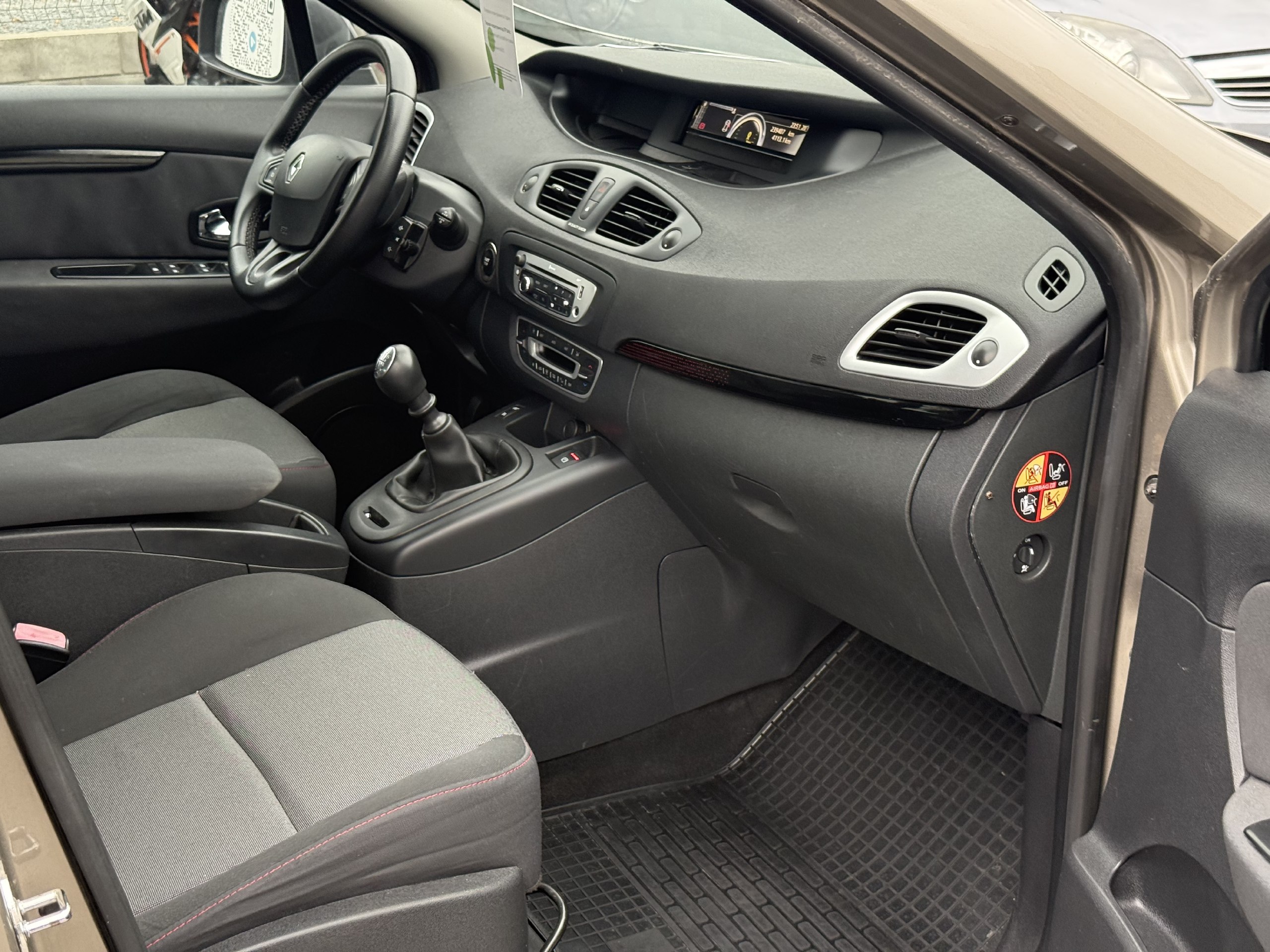Kia Niro — фото 1