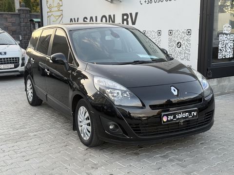 Renault Scenic — фото 1