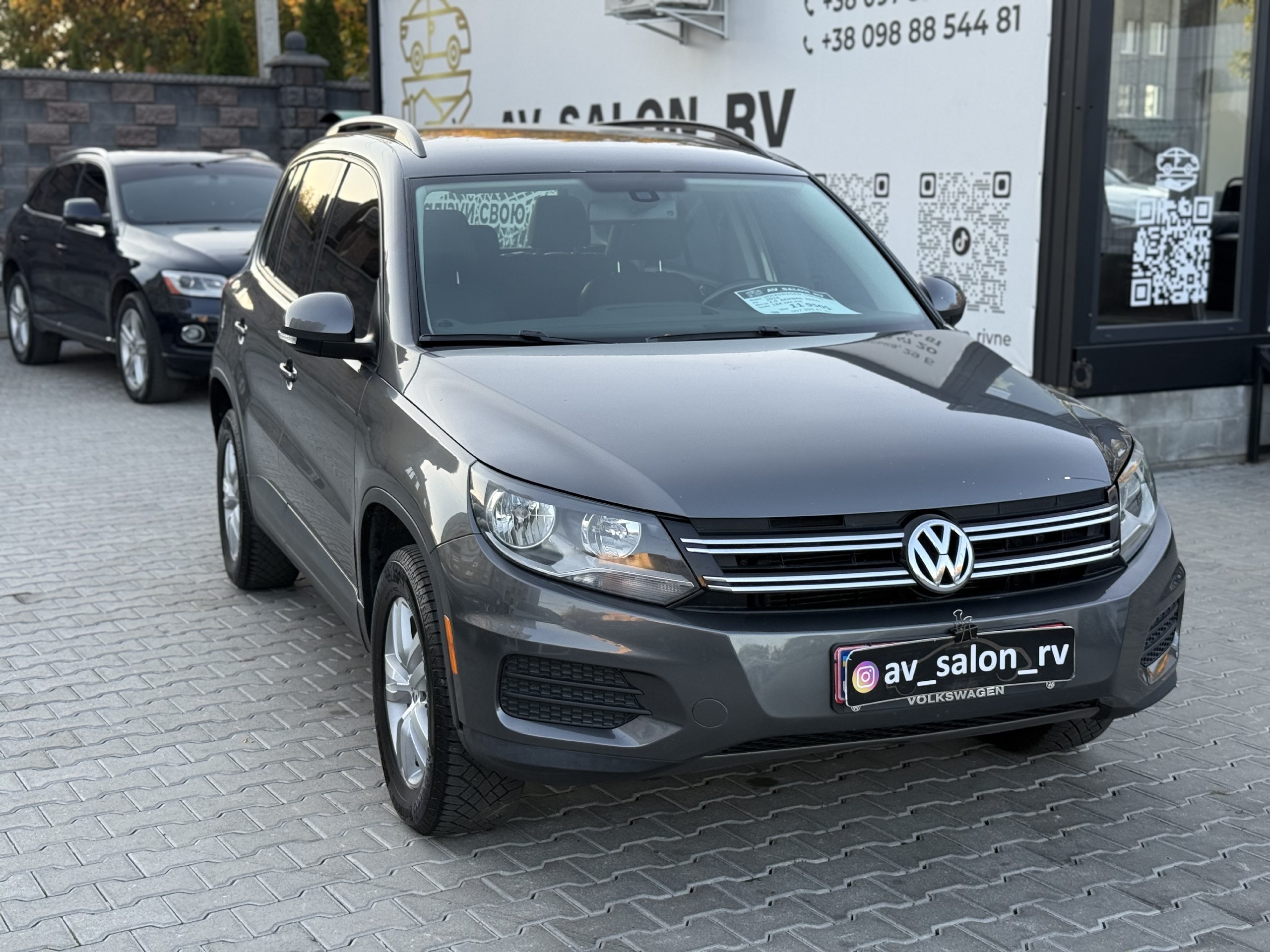 Volkswagen Tiguan — фото 1