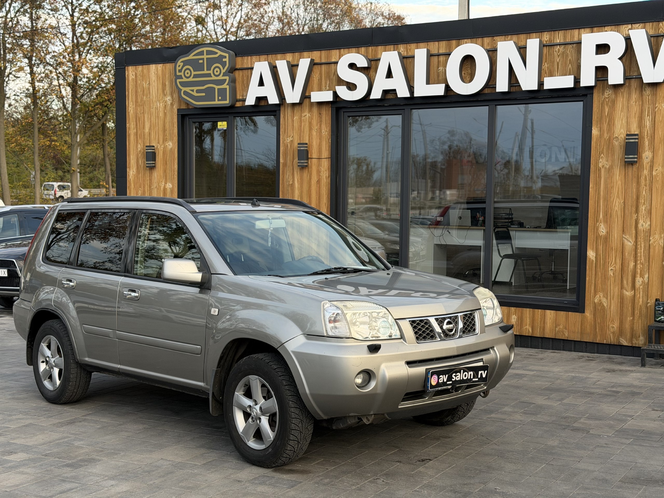 Nissan X-Trail — фото 1