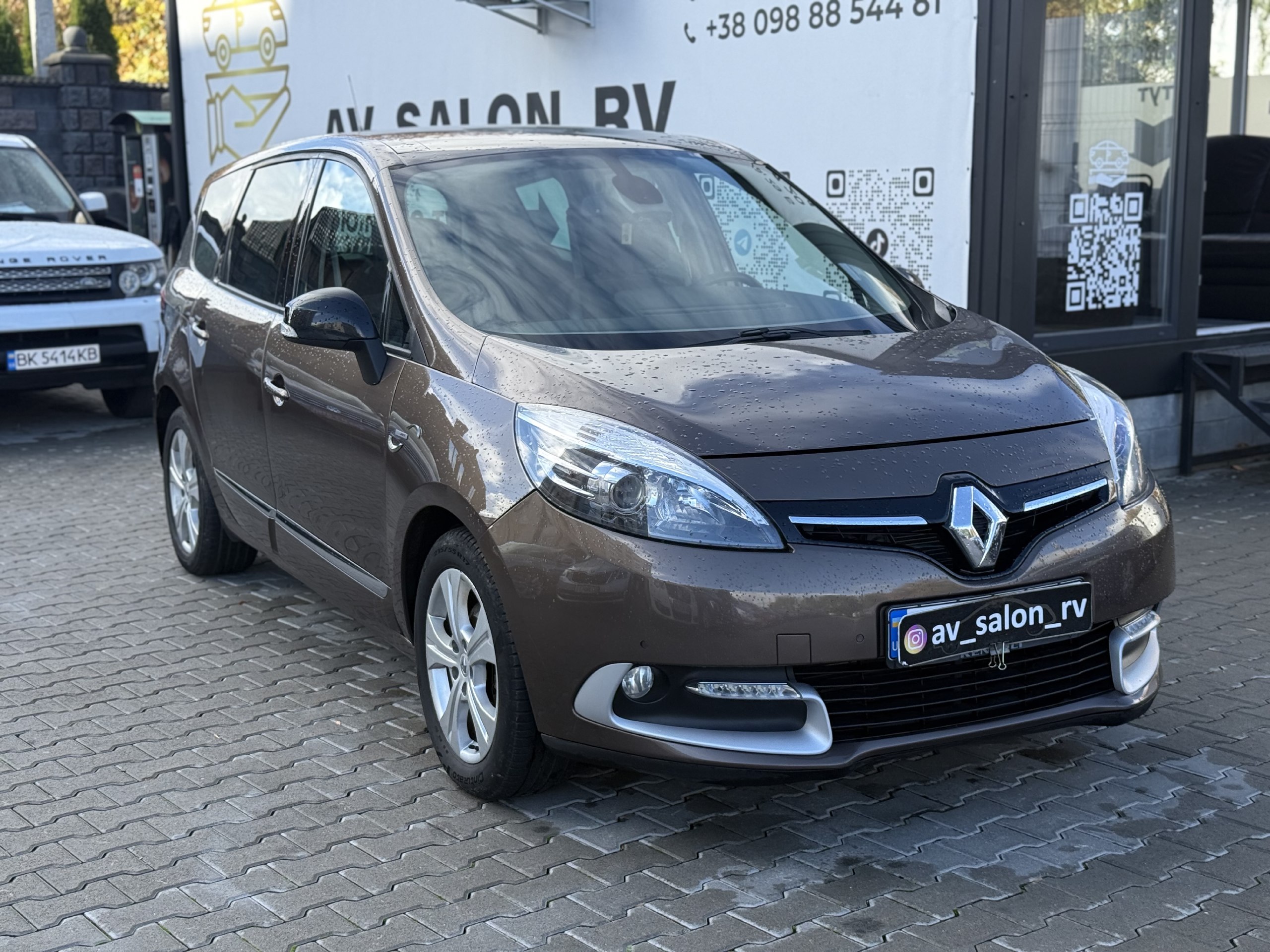 Renault Grand Scenic — фото 1