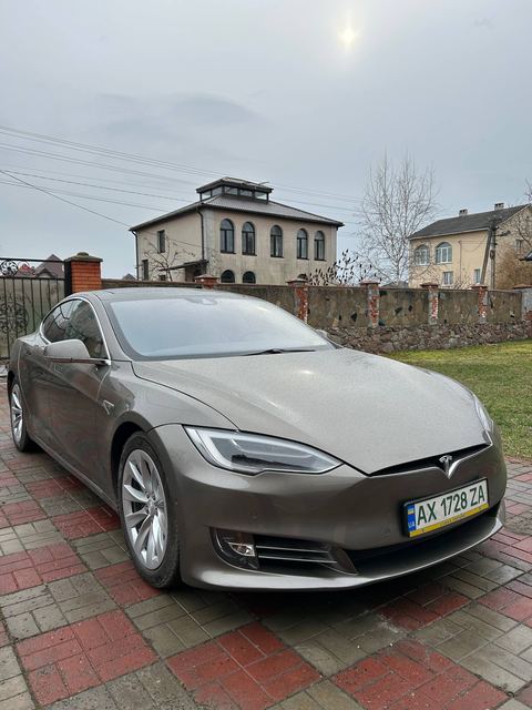 Tesla Model S