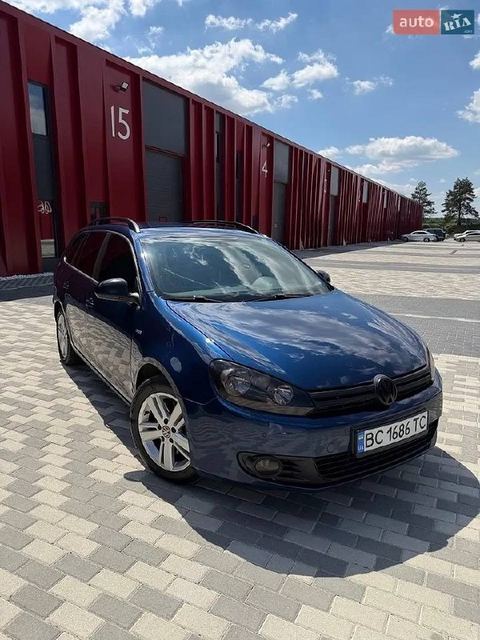 Volkswagen Golf VI
