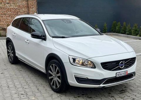 Volvo V60 Cross Country D3