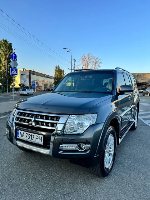 Mitsubishi Pajero Wagon