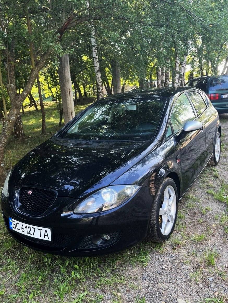 Seat Leon — фото 1