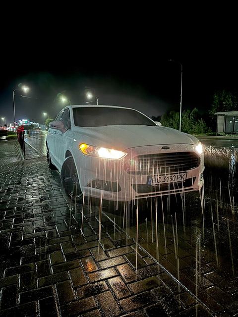 Ford Fusion — фото 1