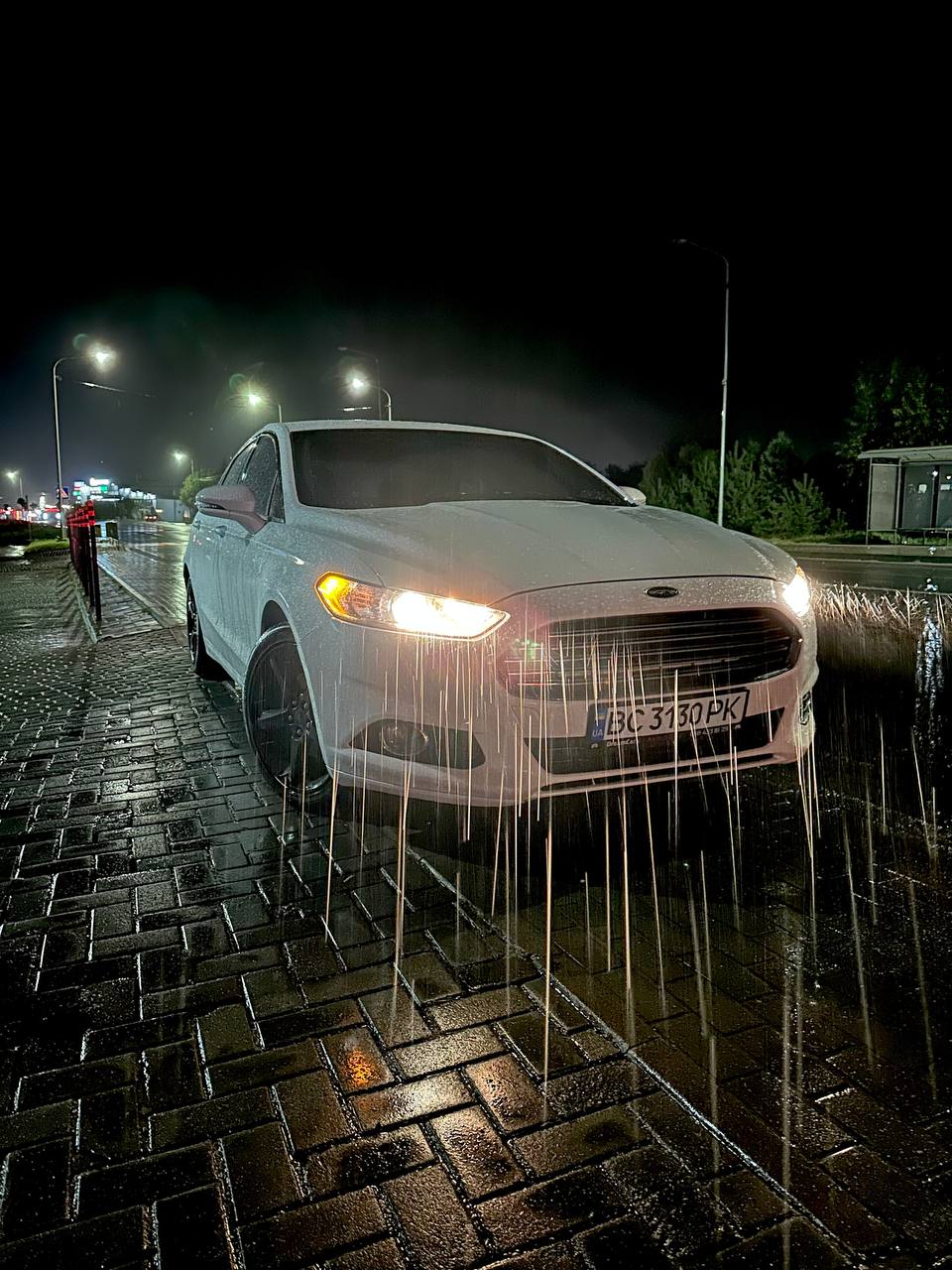 Ford Fusion — фото 1