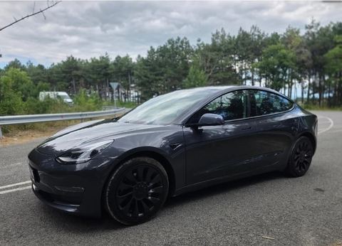 Tesla Model 3 — фото 1