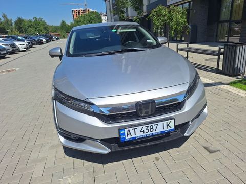 Honda Clarity — фото 1