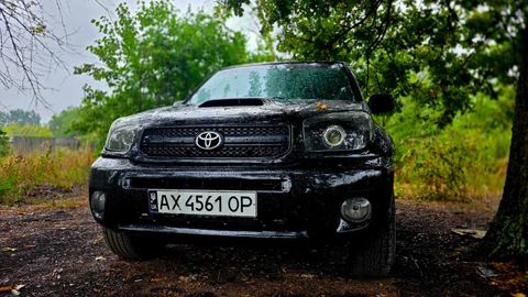 Toyota RAV-4 — фото 1