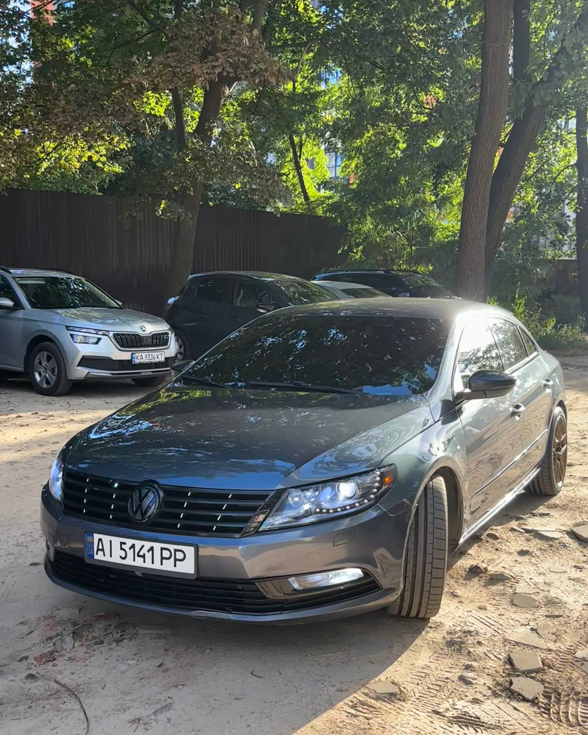 Volkswagen Passat — фото 1