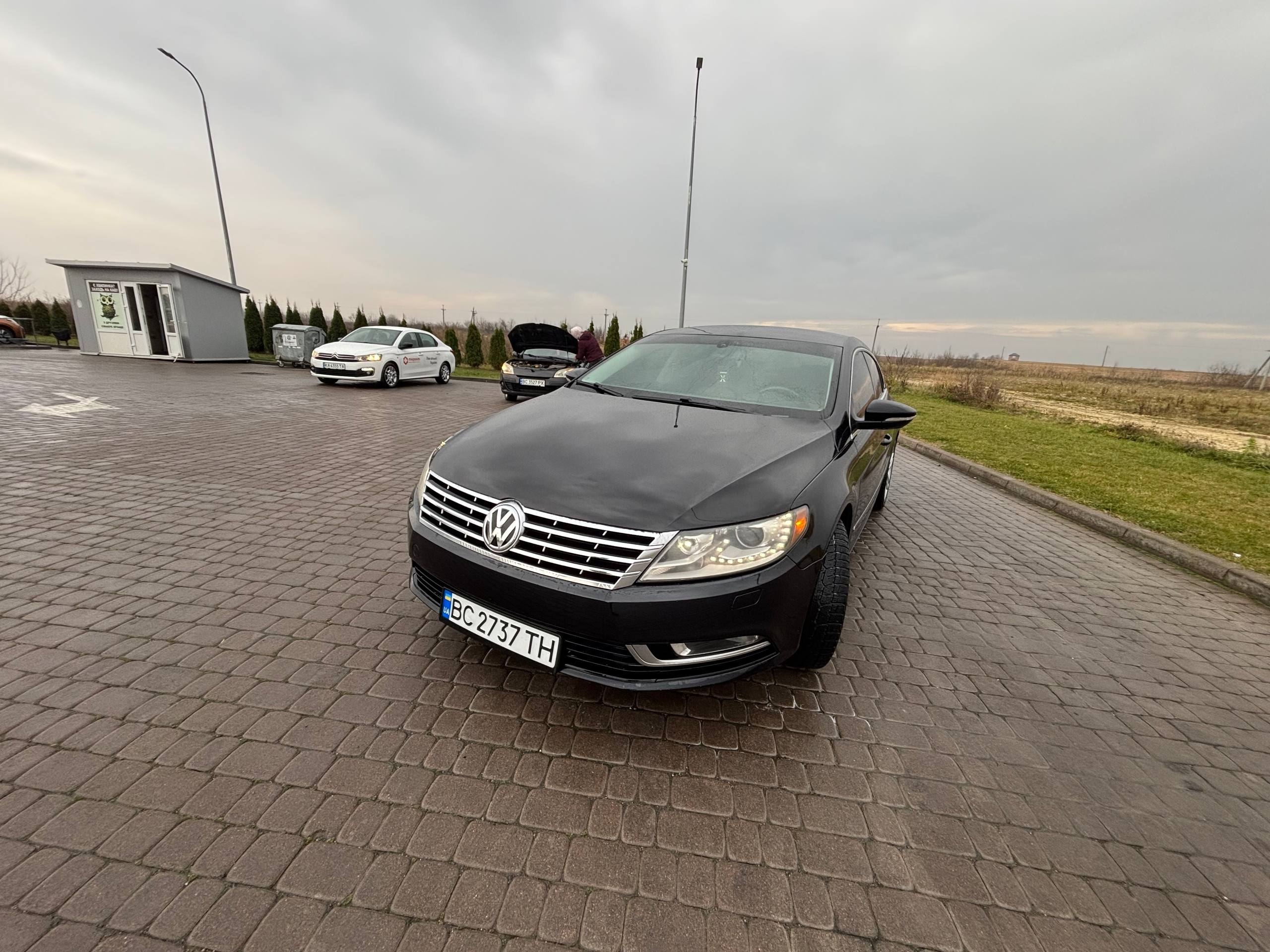 Volkswagen Passat — фото 1