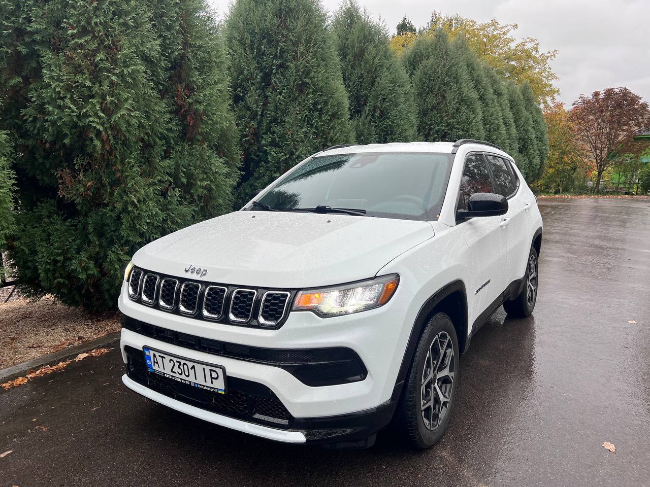 Jeep Compass — фото 1