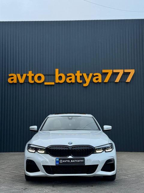 BMW 330i