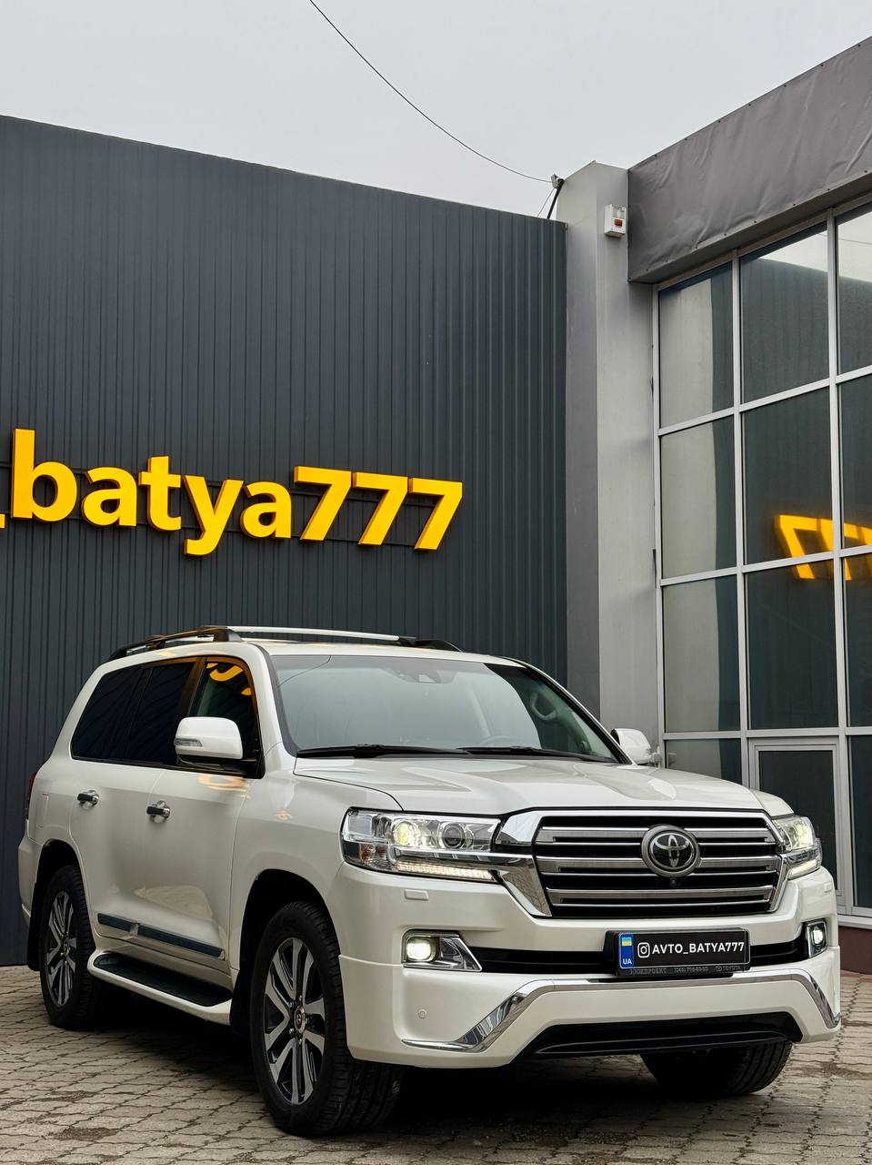 Toyota Land Cruiser 200