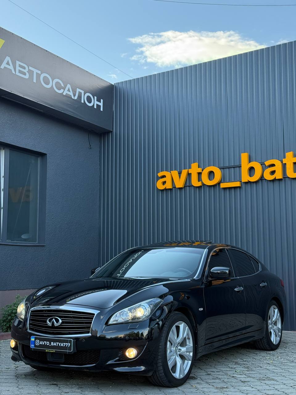 Infiniti M30D