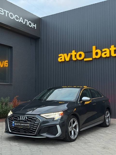 Audi A3 — фото 1