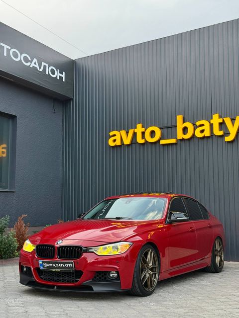 BMW 328i