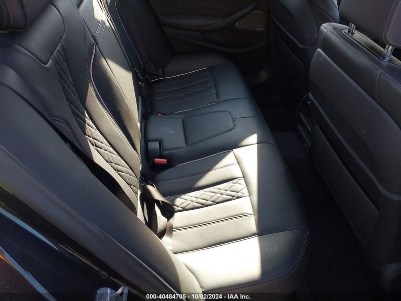 Фото аукціону 8
