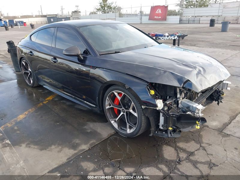 Фото аукціону 1